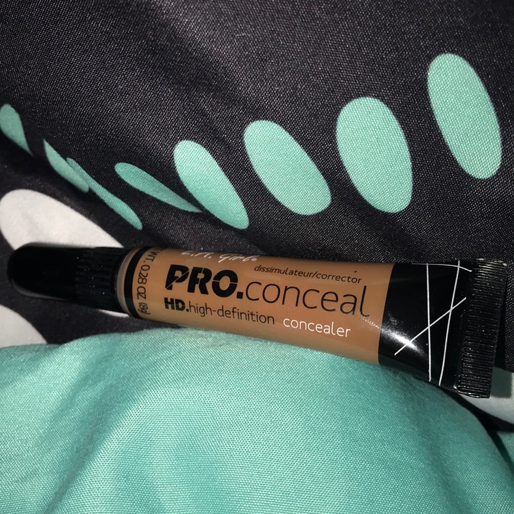 LA Girl a Pro Concealer Contour